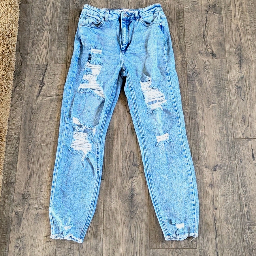 Distressed Skinny Jeans